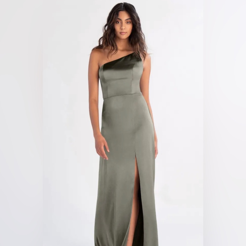 Jenny Yoo Jensen Dress in Moss (size 4)
